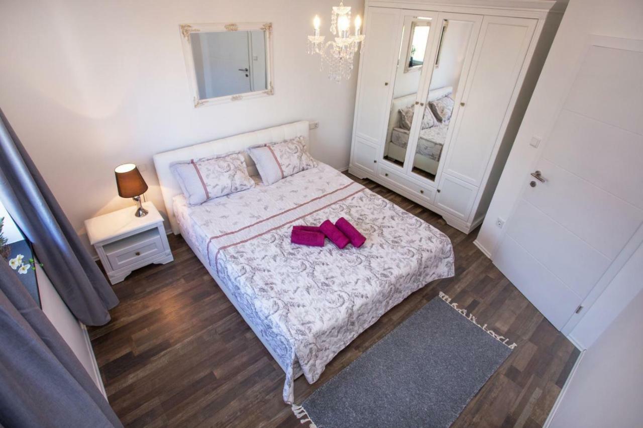 Tip Deluxe Lägenhet Podstrana Exteriör bild