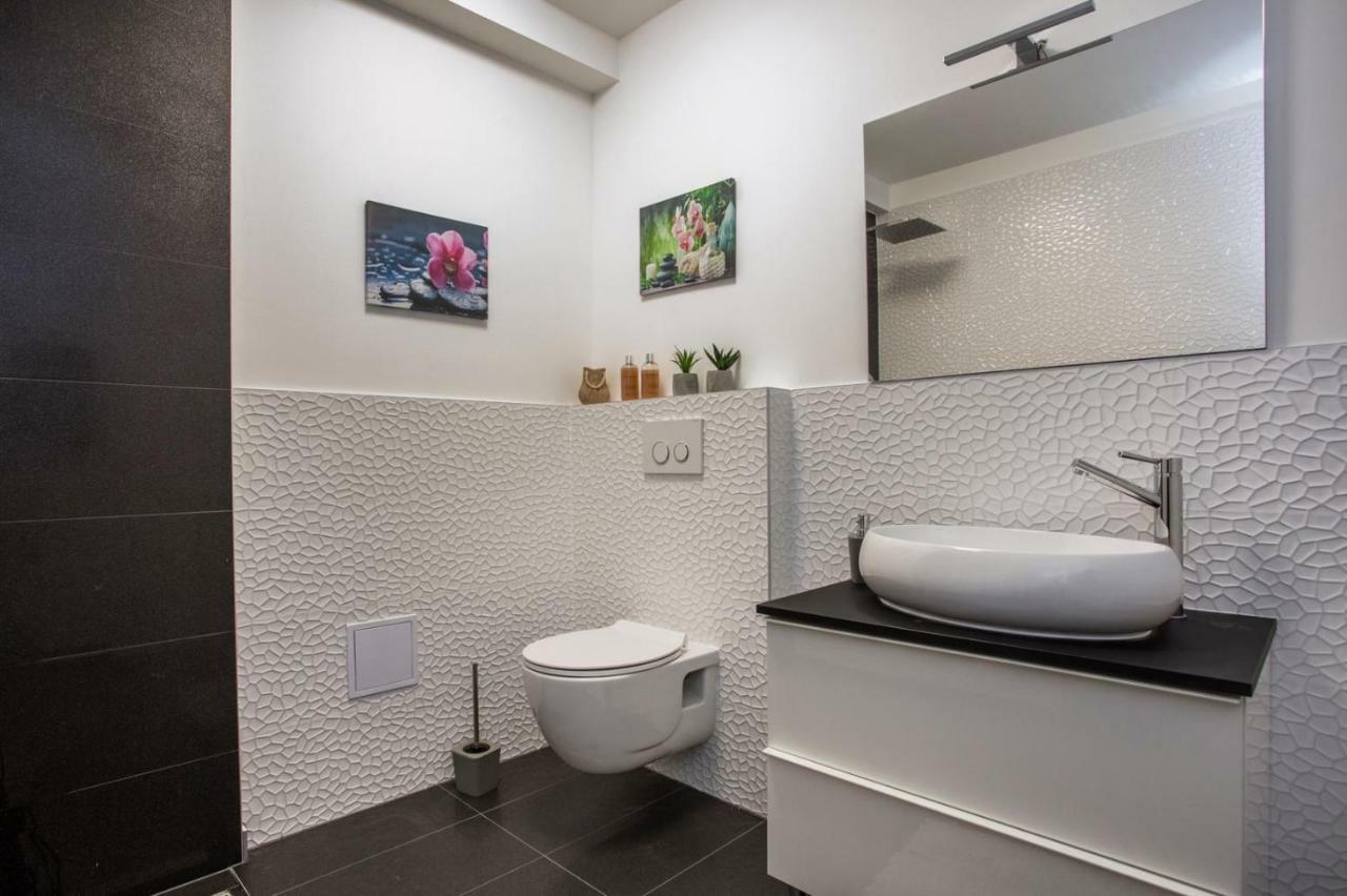 Tip Deluxe Lägenhet Podstrana Exteriör bild